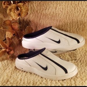 nike women's mules